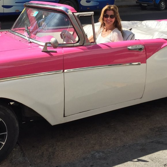 Meet your Posher, Rosanna - Picture 2 of 6